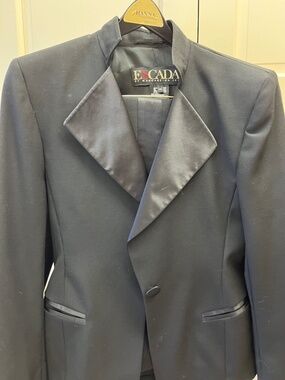 Escada tuxedo pant suit